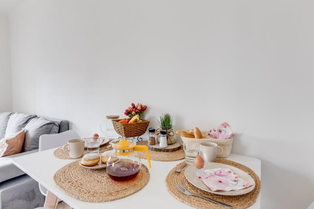 פראג Modern, Bright And Spacious Apartment מראה חיצוני תמונה