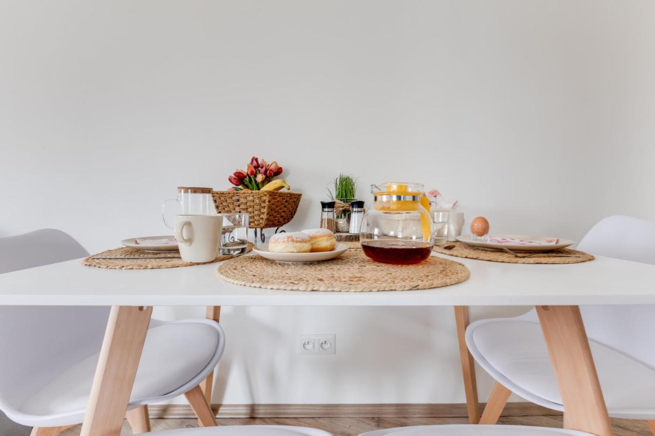 פראג Modern, Bright And Spacious Apartment מראה חיצוני תמונה